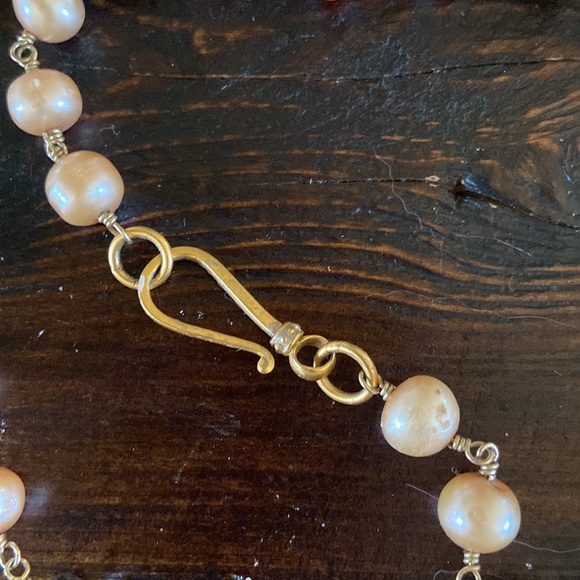 Luxurious VIRGINS SAINTS & ANGELS pearl and gold necklace - Picture 6 of 7